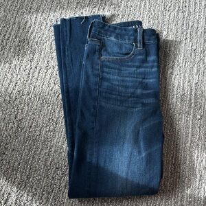 American Eagle Outfitters Curvy Super Hi-Rise Jegging